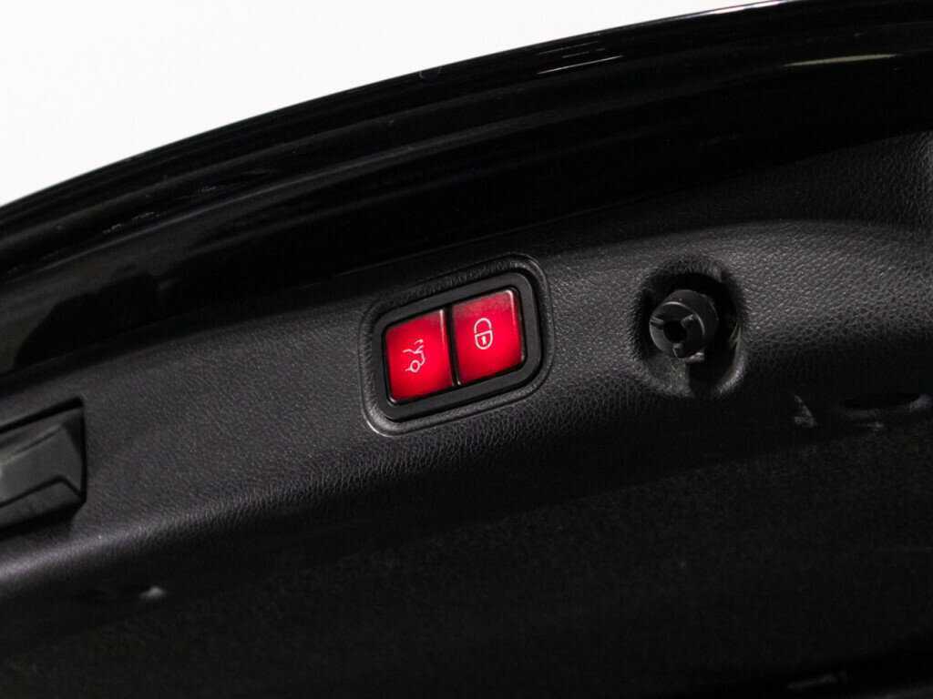 Mercedes-Benz E-Класс 200, 2019 Фото №15