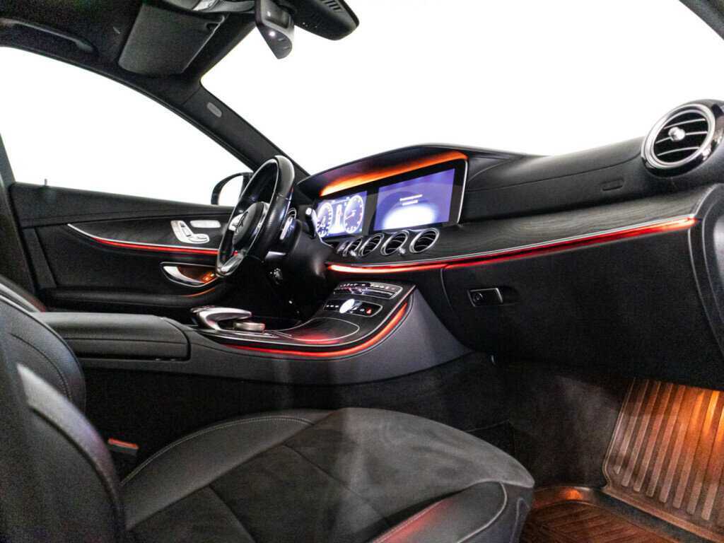 Mercedes-Benz E-Класс 200, 2019 Фото №24