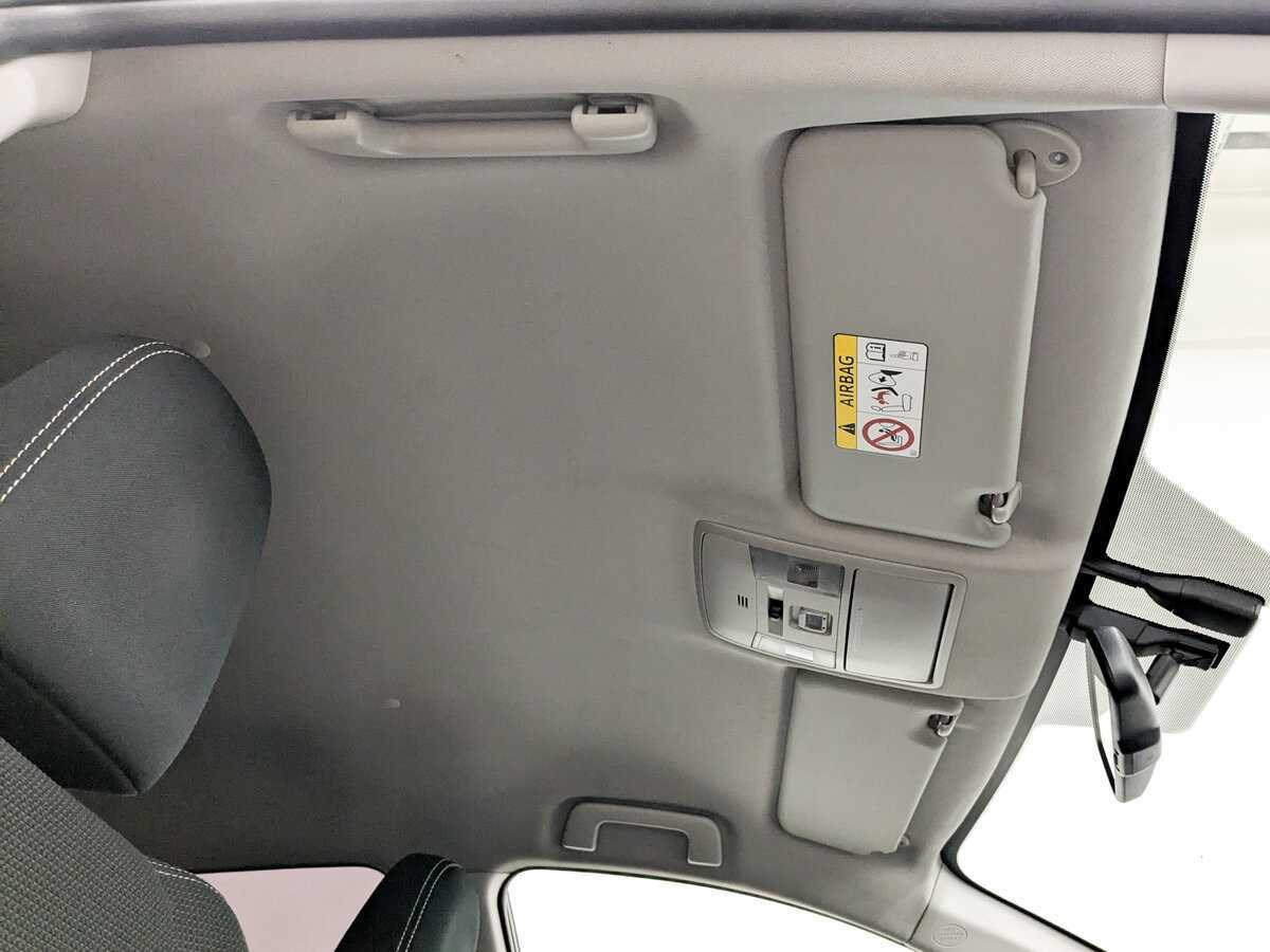 Toyota RAV4, 2017 Фото №21