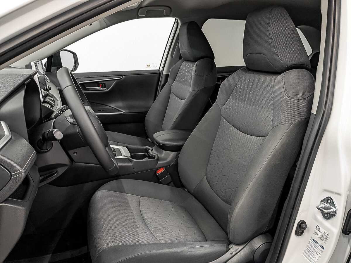 Toyota RAV4, 2020 Фото №20