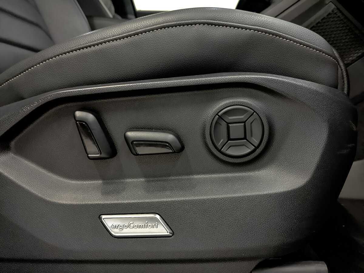 Volkswagen Touareg, 2019 Фото №25