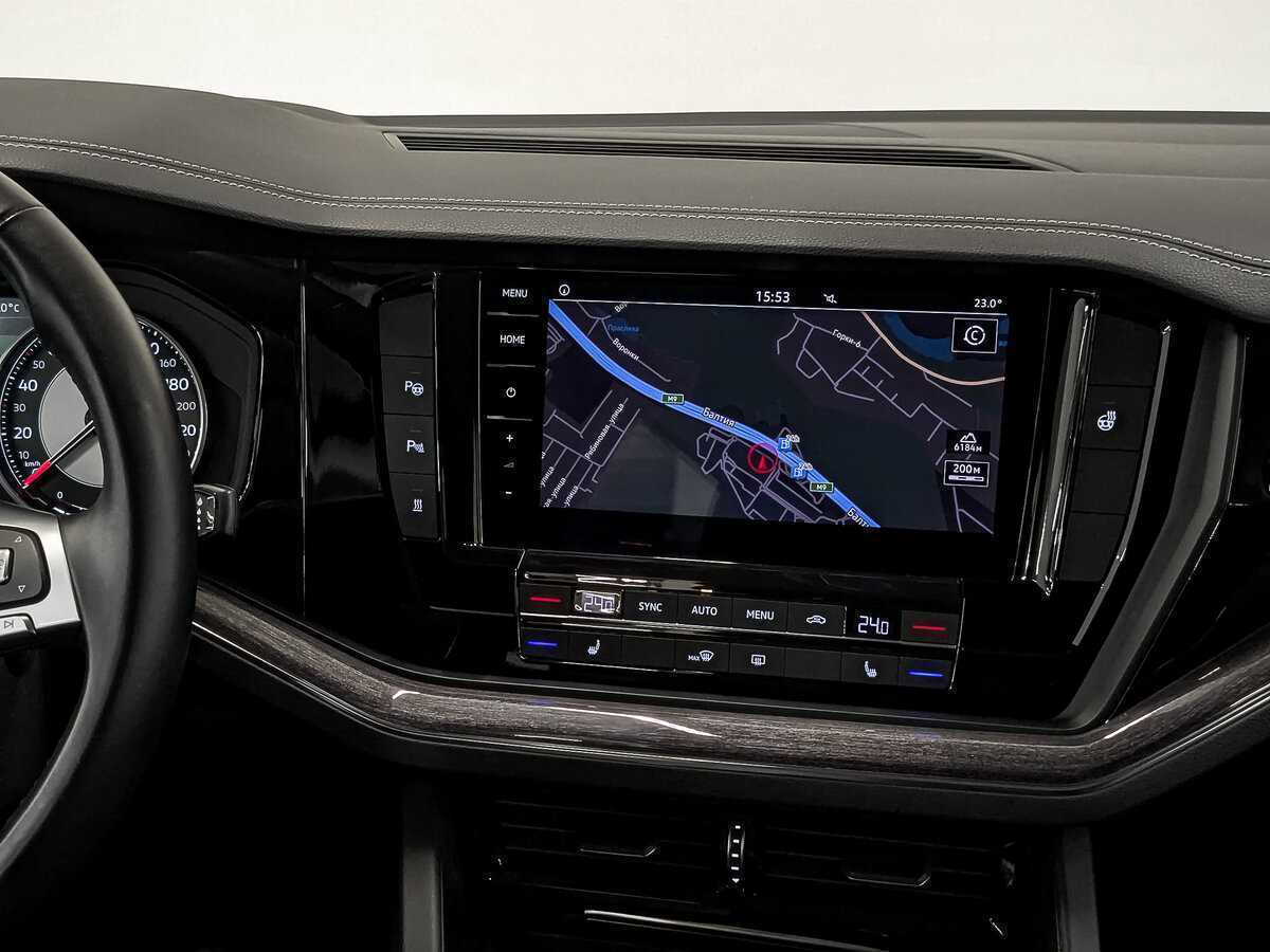 Volkswagen Touareg, 2018 Фото №17