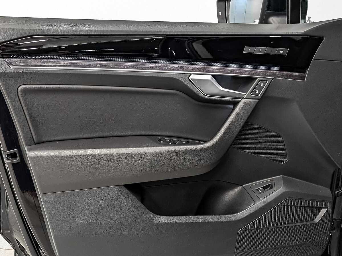 Volkswagen Touareg, 2018 Фото №19