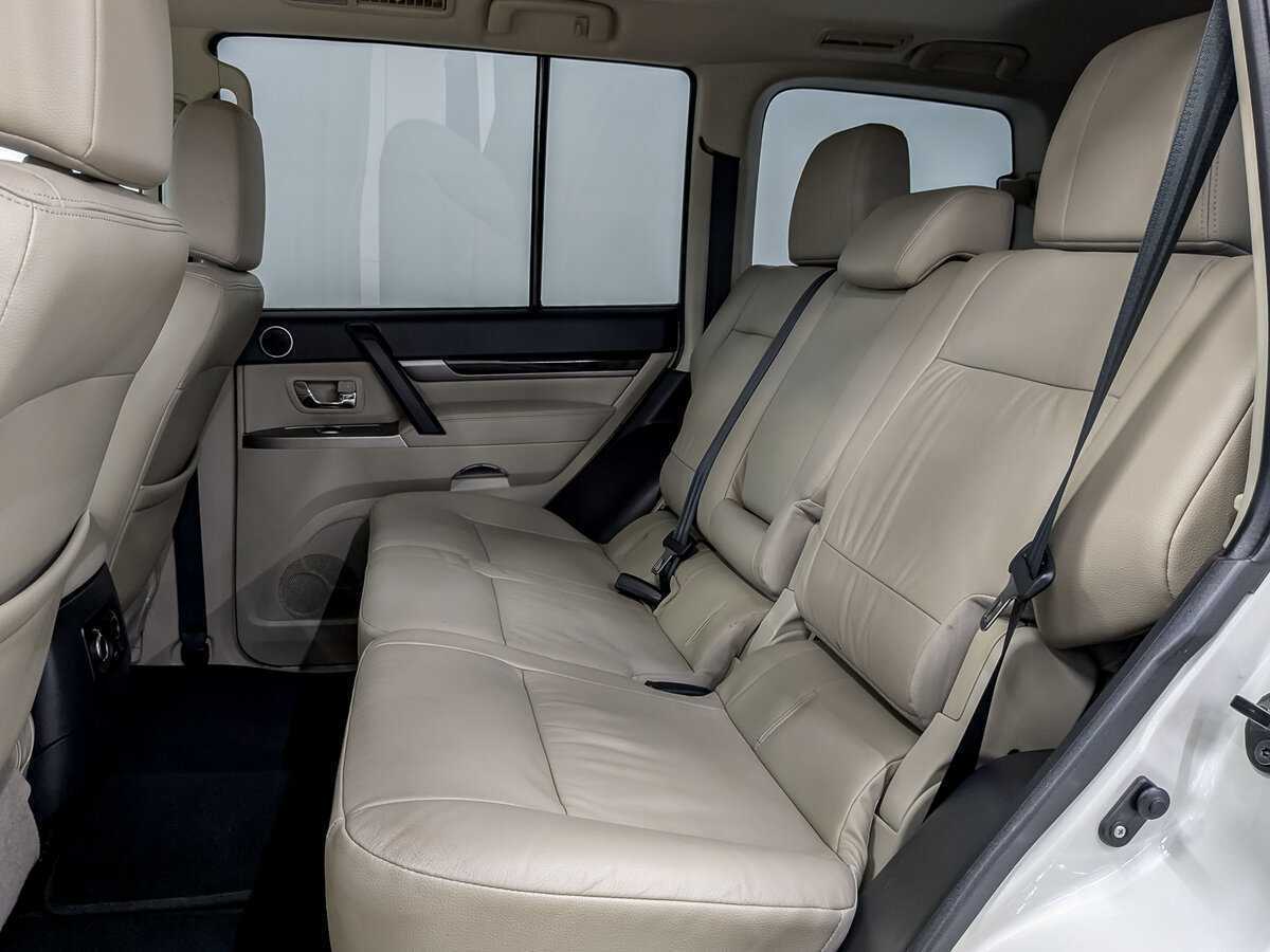 Mitsubishi Pajero, 2021 Фото №12