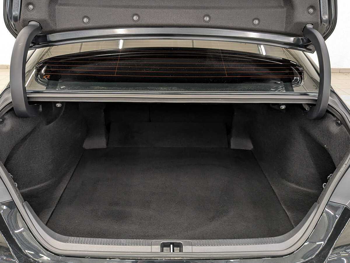 Toyota Camry, 2023 Фото №10