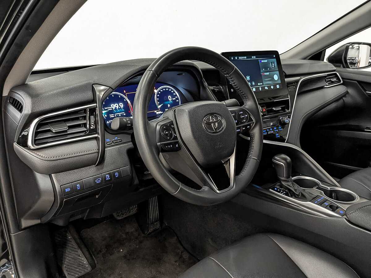 Toyota Camry, 2023 Фото №15
