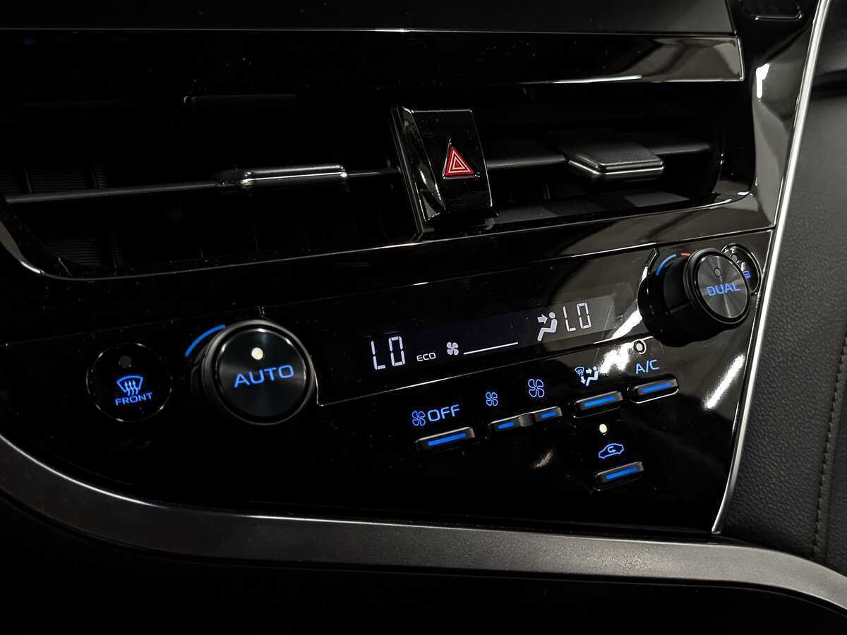 Toyota Camry, 2023 Фото №21