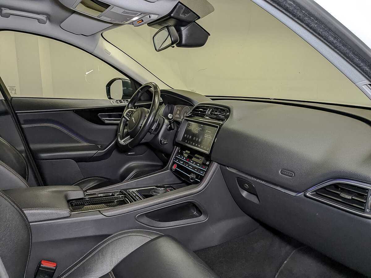 Jaguar F-Pace, 2018 Фото №11