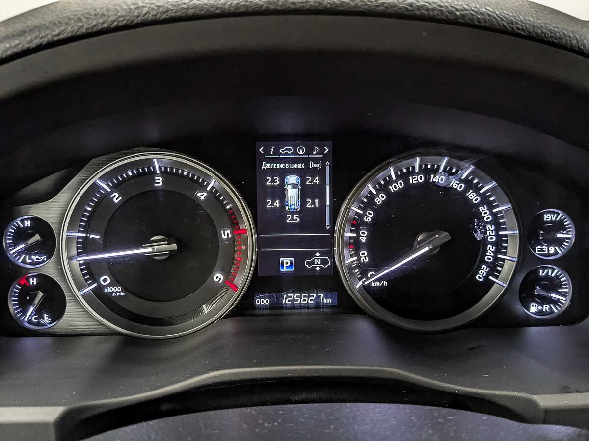 Toyota Land Cruiser, 2017 Фото №13