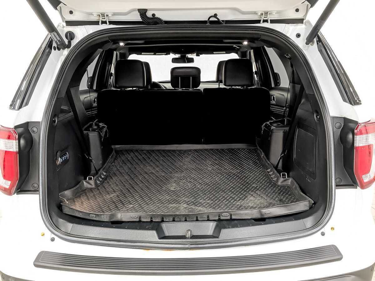Ford Explorer, 2019 Фото №10