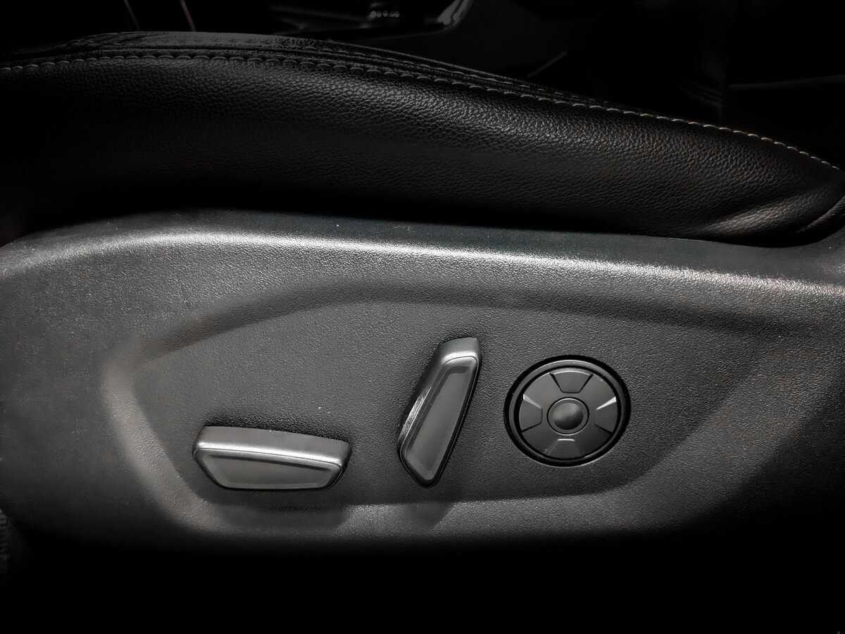 Ford Explorer, 2019 Фото №19