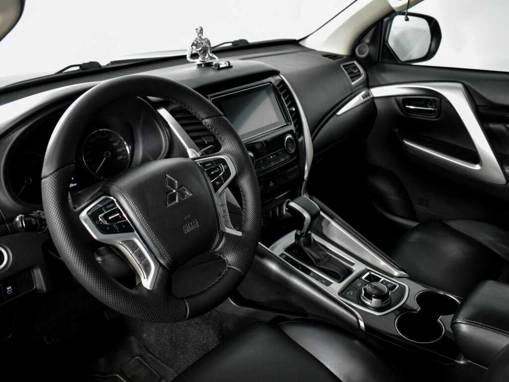 Mitsubishi Pajero Sport, 2019 - 127 403 км. | Фото №8