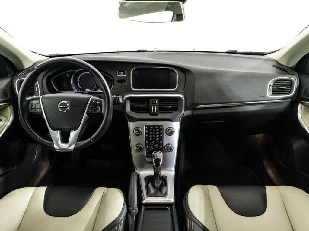 Volvo V40 Cross Country, 2019 Фото №13