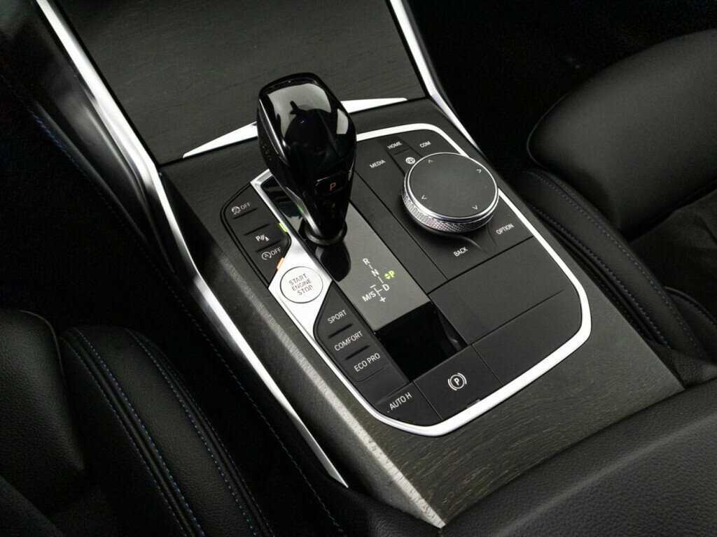 BMW 3 серии 320d xDrive, 2020 Фото №19