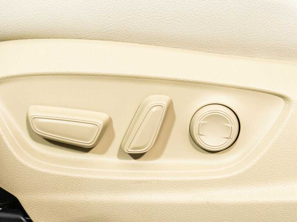 Toyota Camry, 2021 Фото №21