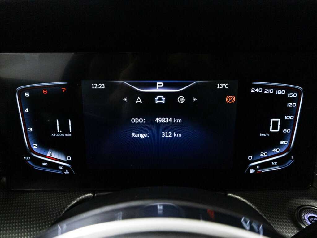 Hongqi H5, 2023 Фото №12