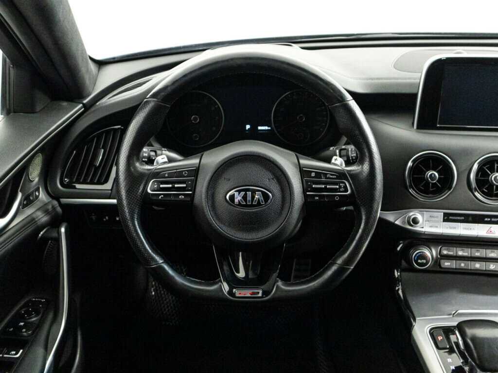 Kia Stinger, 2018 Фото №17