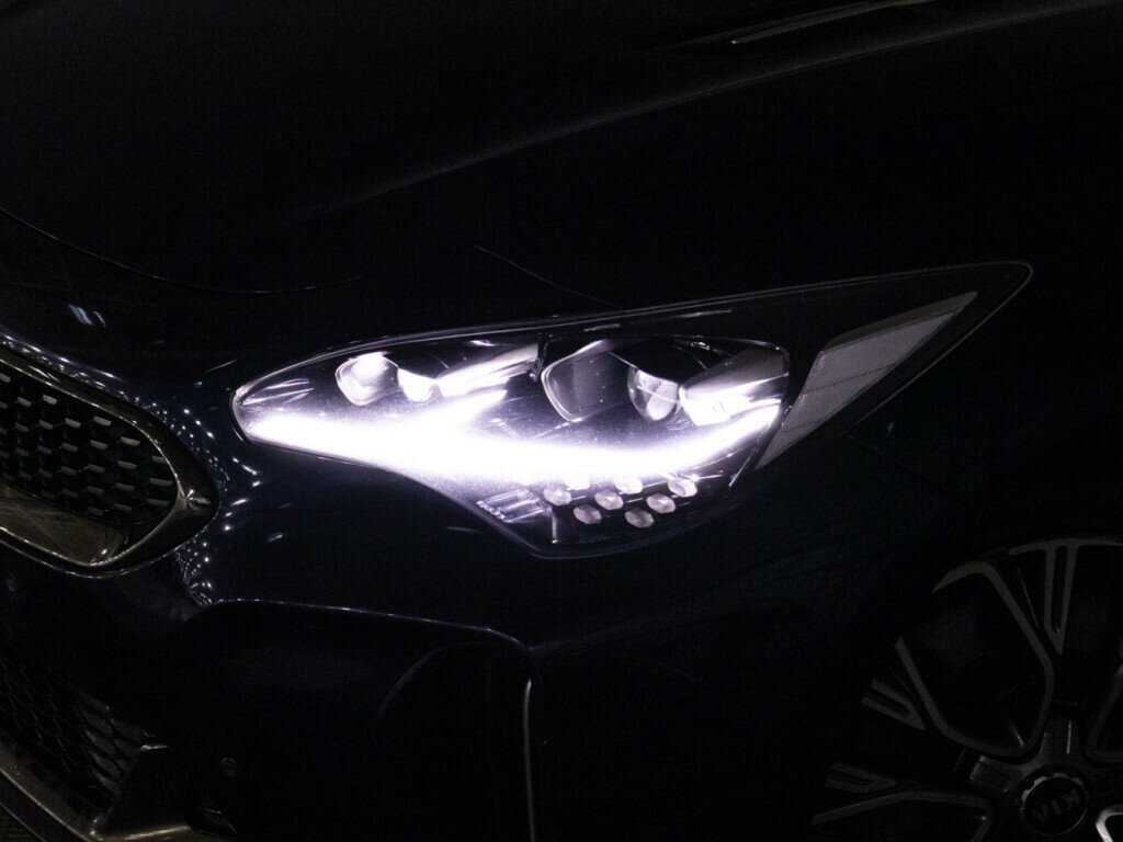 Kia Stinger, 2018 Фото №27