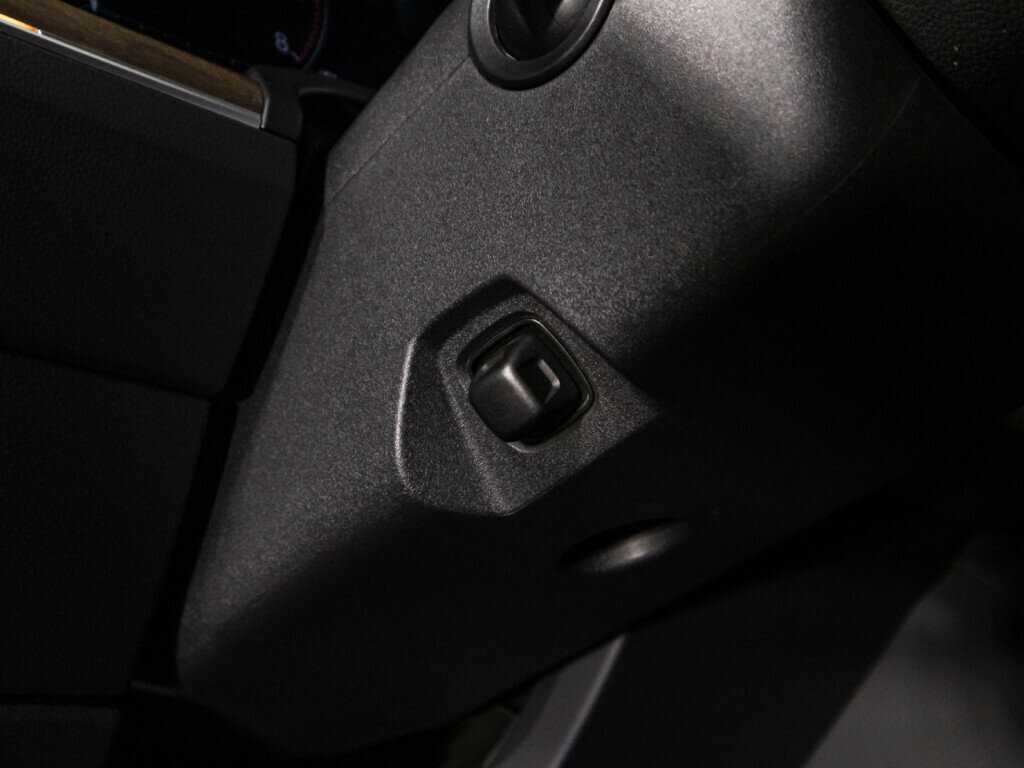 Volkswagen Touareg, 2019 Фото №18