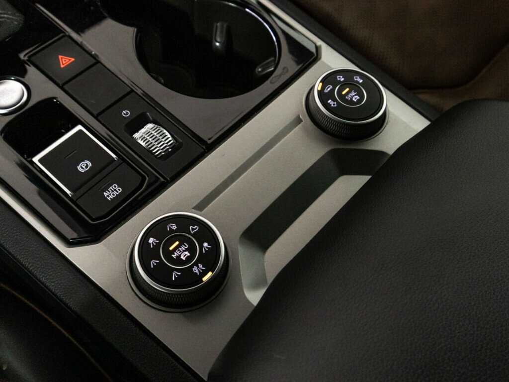 Volkswagen Touareg, 2019 Фото №20