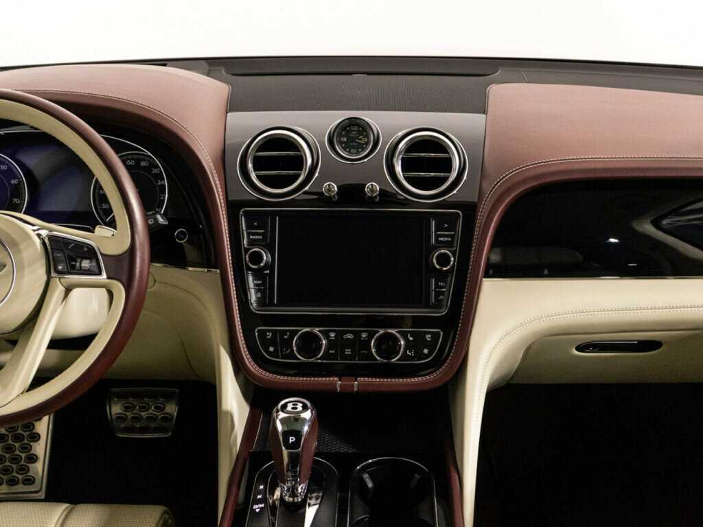 Bentley Bentayga Speed, 2020 Фото №12