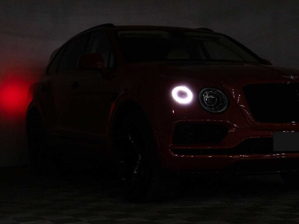 Bentley Bentayga Speed, 2020 Фото №34