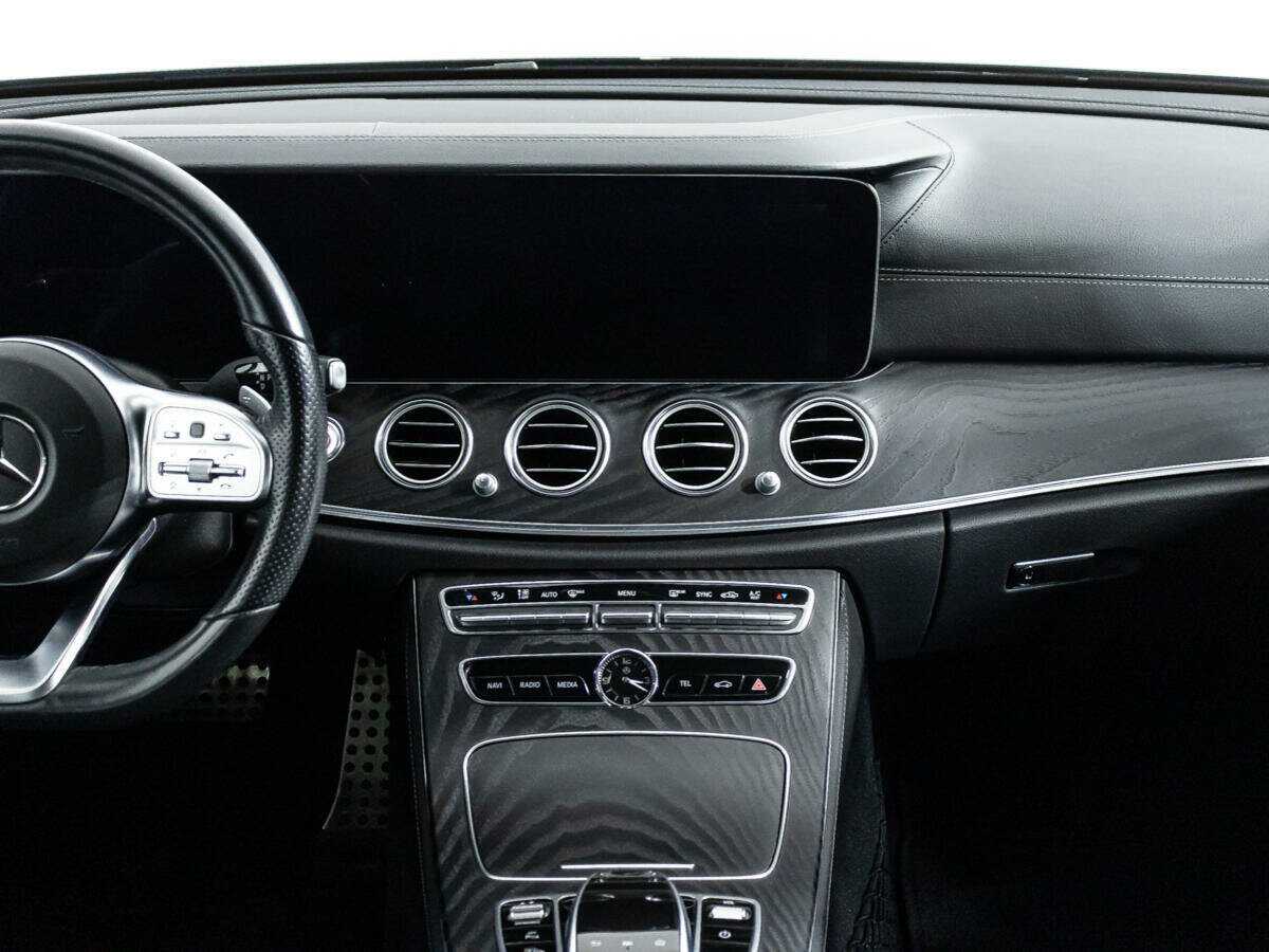 Mercedes-Benz E-Класс 200, 2019 Фото №12