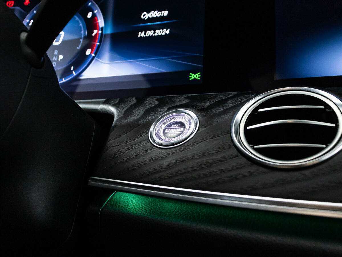 Mercedes-Benz E-Класс 200, 2019 Фото №14