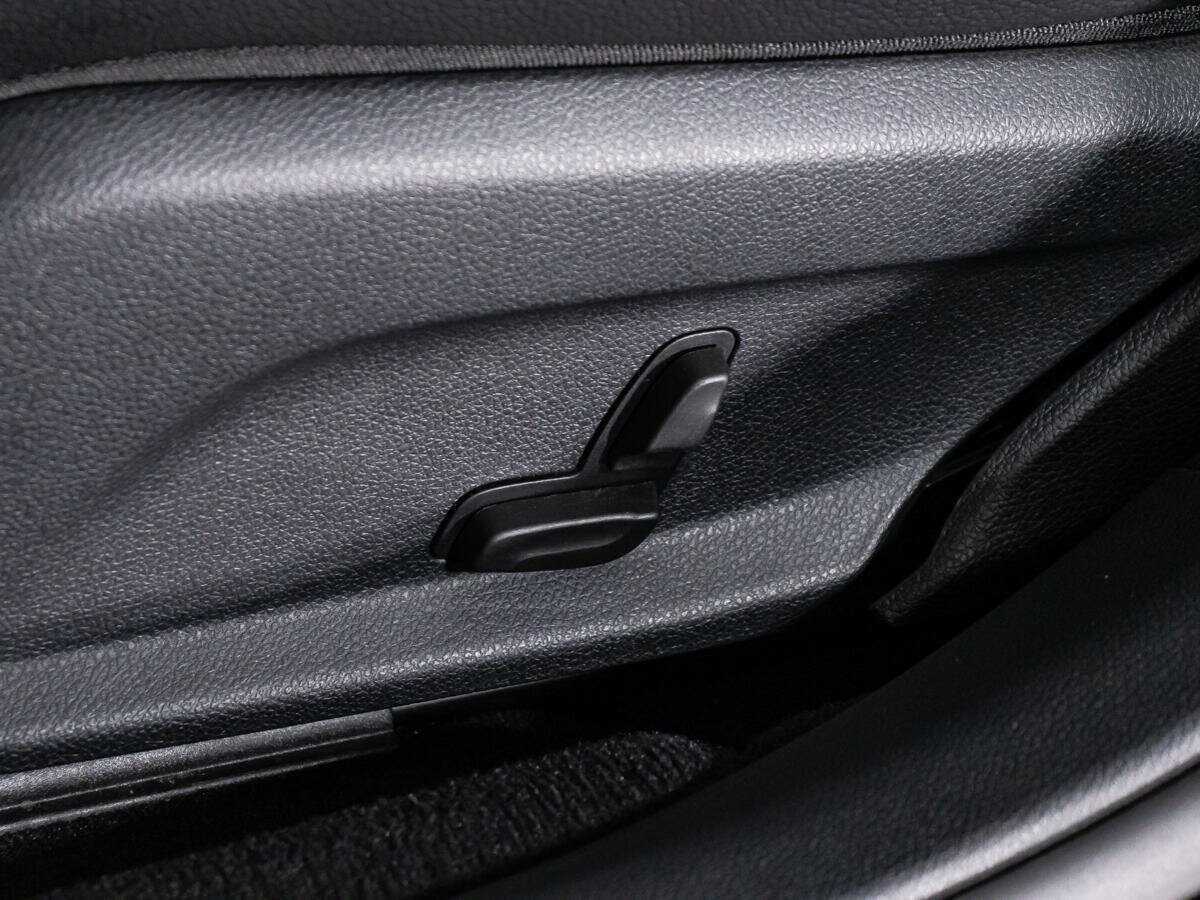 Mercedes-Benz E-Класс 200, 2019 Фото №17