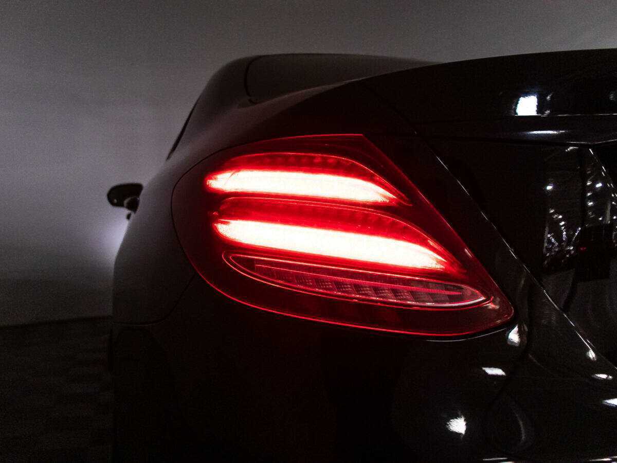 Mercedes-Benz E-Класс 200, 2019 Фото №23