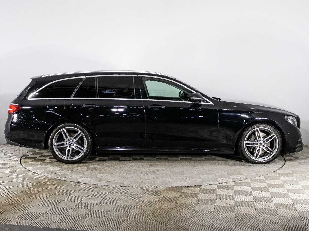 Mercedes-Benz E-Класс 220 d, 2017 - 98 671 км. | Фото №4