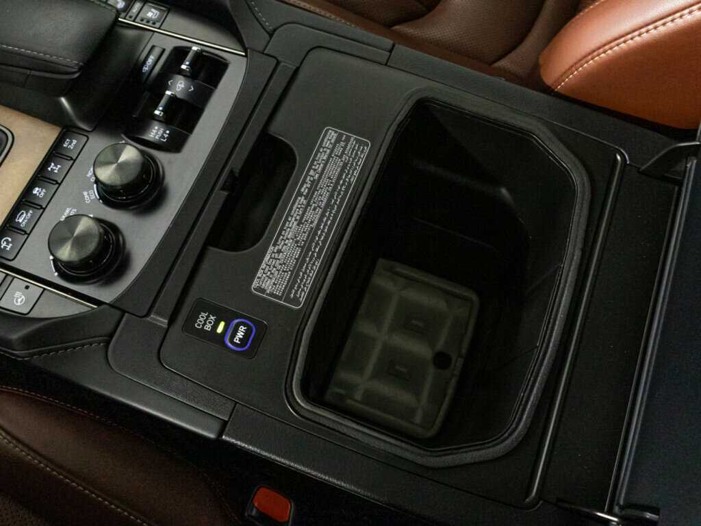 Lexus LX 570, 2018 Фото №20