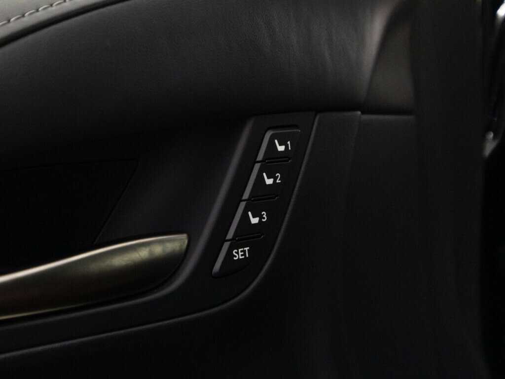 Lexus LX 570, 2018 Фото №27