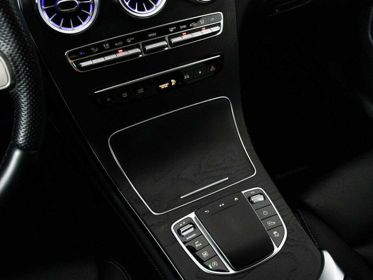Mercedes-Benz GLC 200, 2019 Фото №18