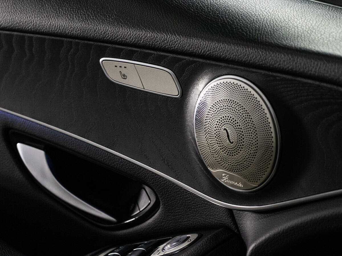 Mercedes-Benz GLC 200, 2019 Фото №20