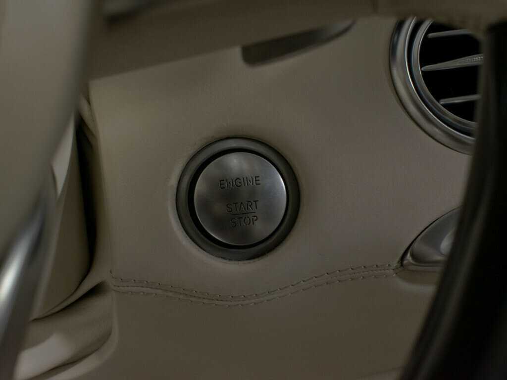 Mercedes-Benz S-Класс AMG 63 AMG, 2015 Фото №14