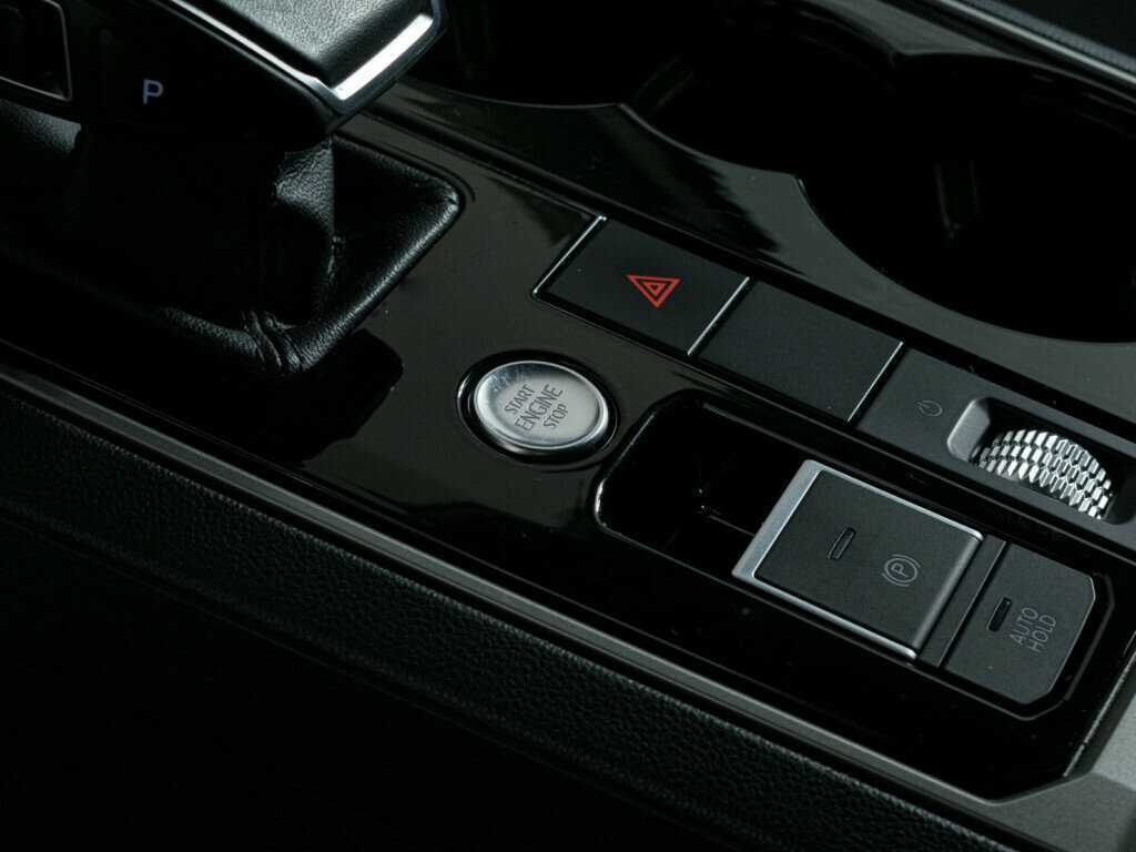 Volkswagen Touareg, 2019 Фото №17