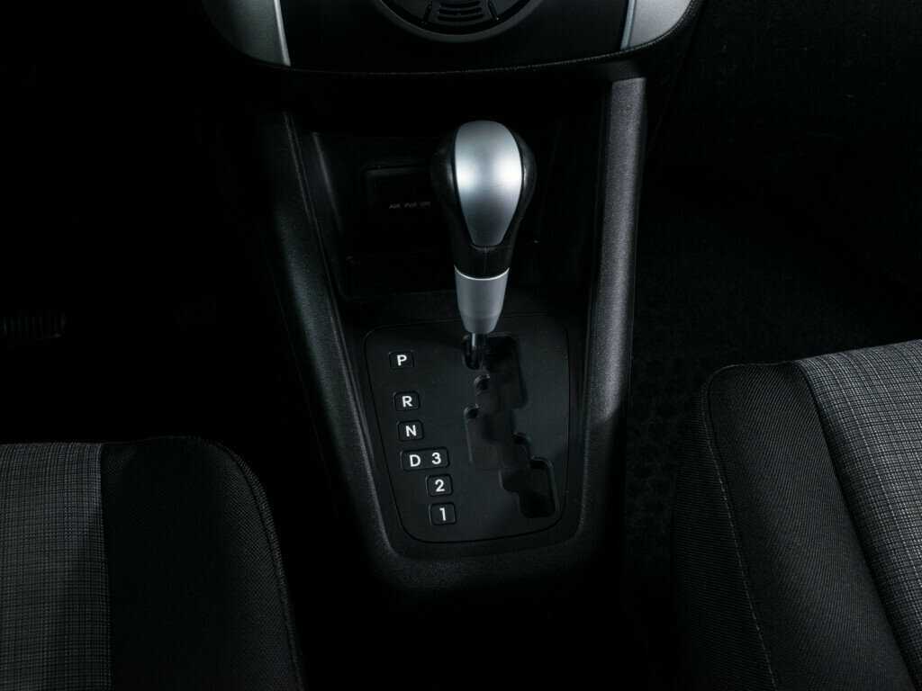 Kia Venga, 2011 Фото №13