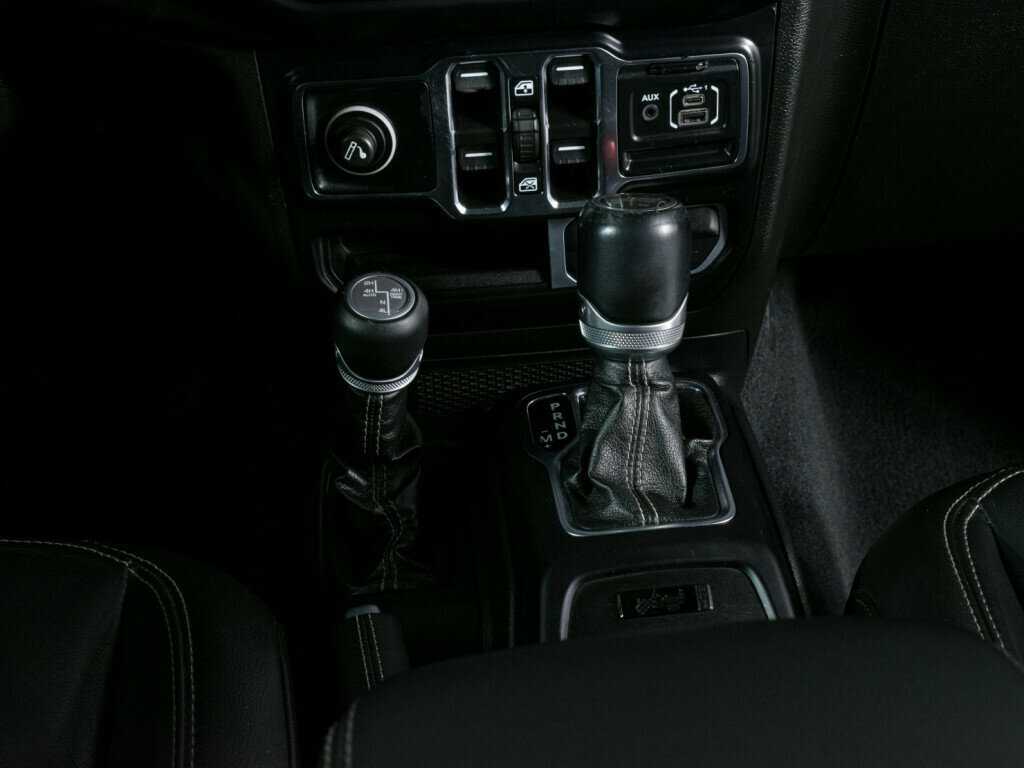 Jeep Wrangler, 2021 Фото №15