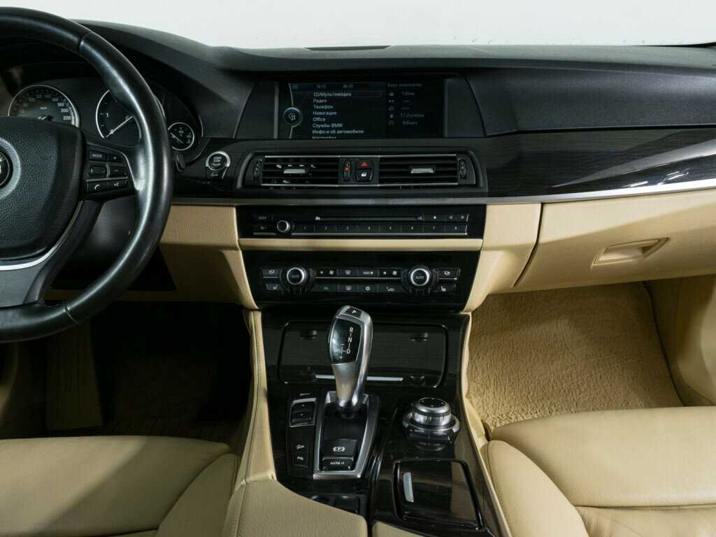 BMW 5 серии 530d xDrive, 2011 Фото №10