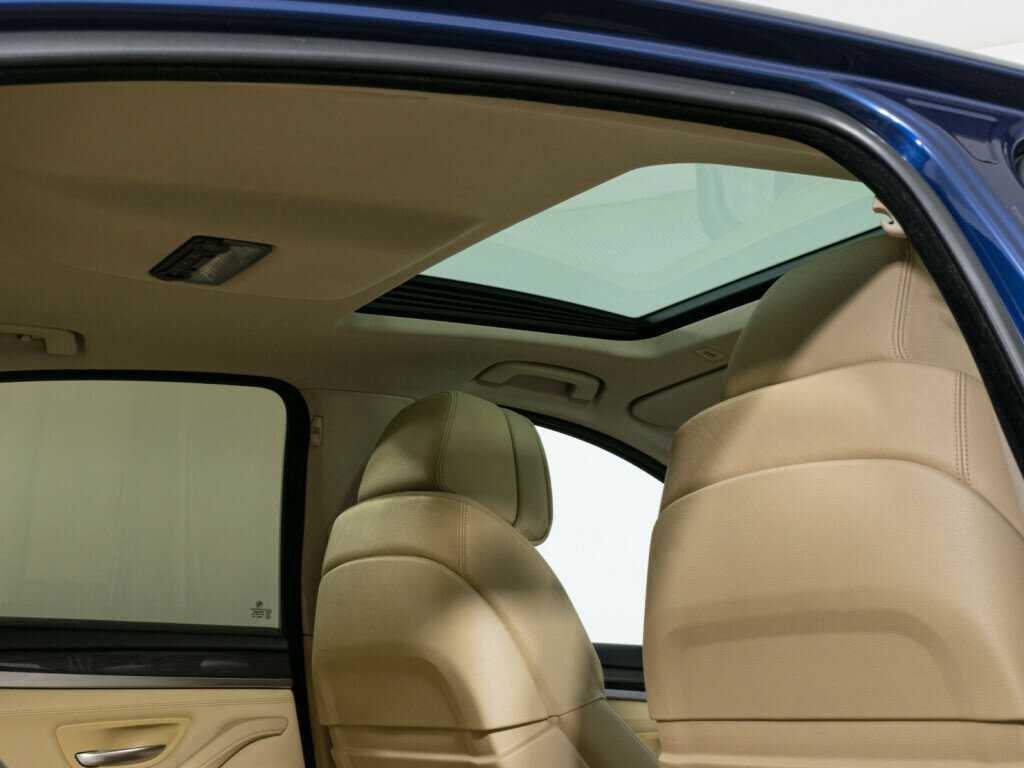 BMW 5 серии 530d xDrive, 2011 Фото №12