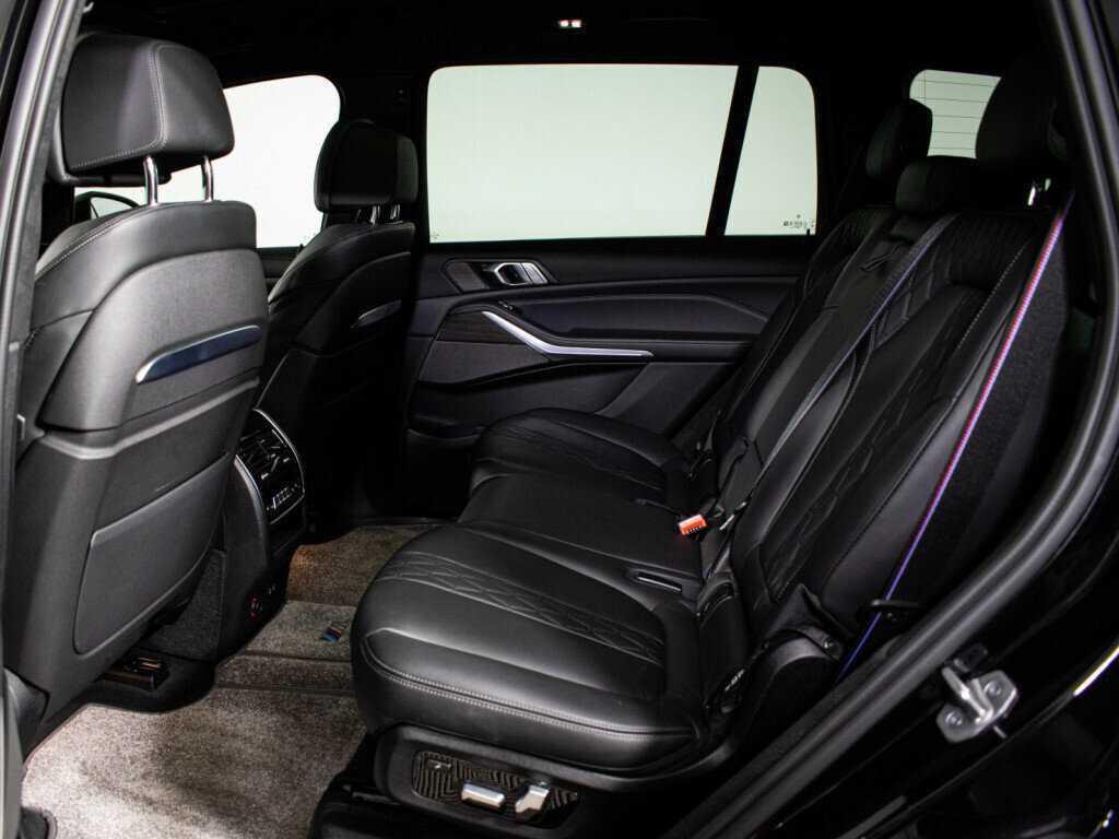 BMW X7 40i, 2022 Фото №10