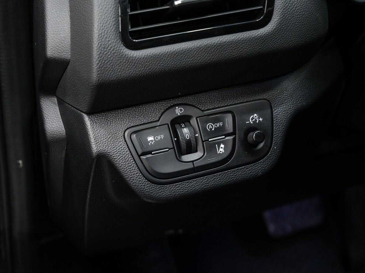 Hongqi H5, 2022 Фото №19