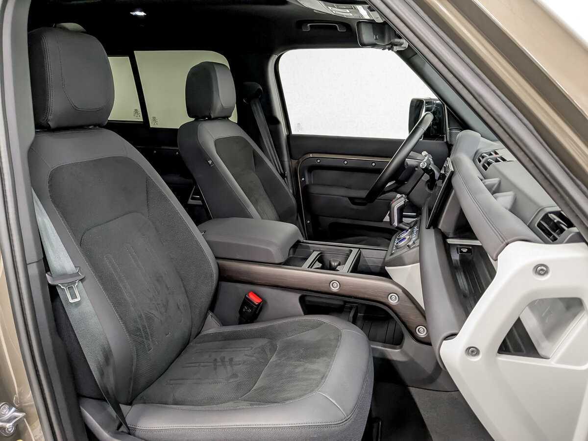 Land Rover Defender 110, 2021 Фото №20