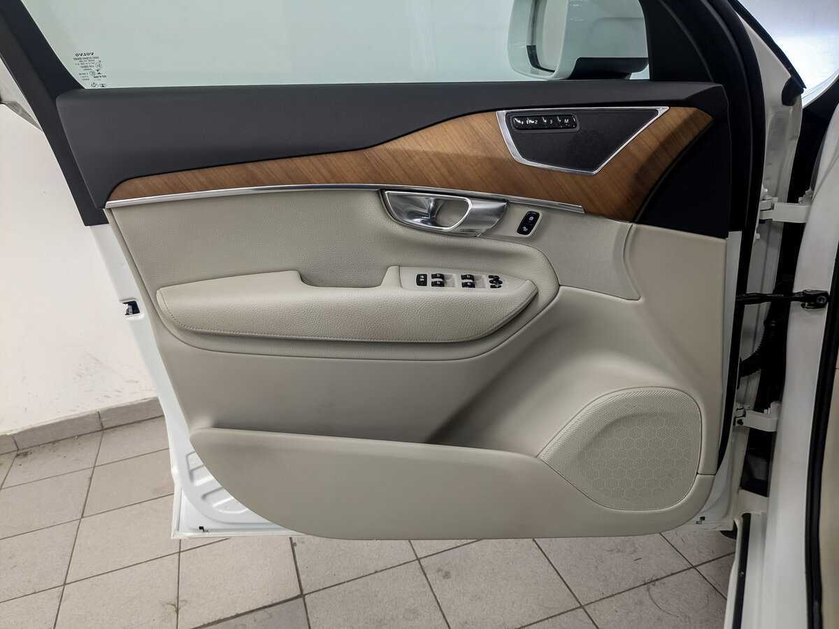 Volvo XC90, 2017 Фото №17