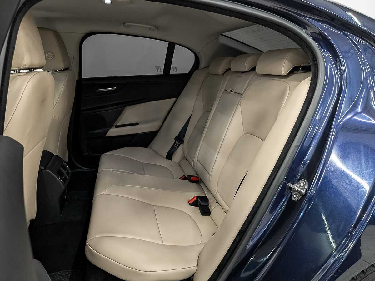 Jaguar XE, 2017 Фото №15