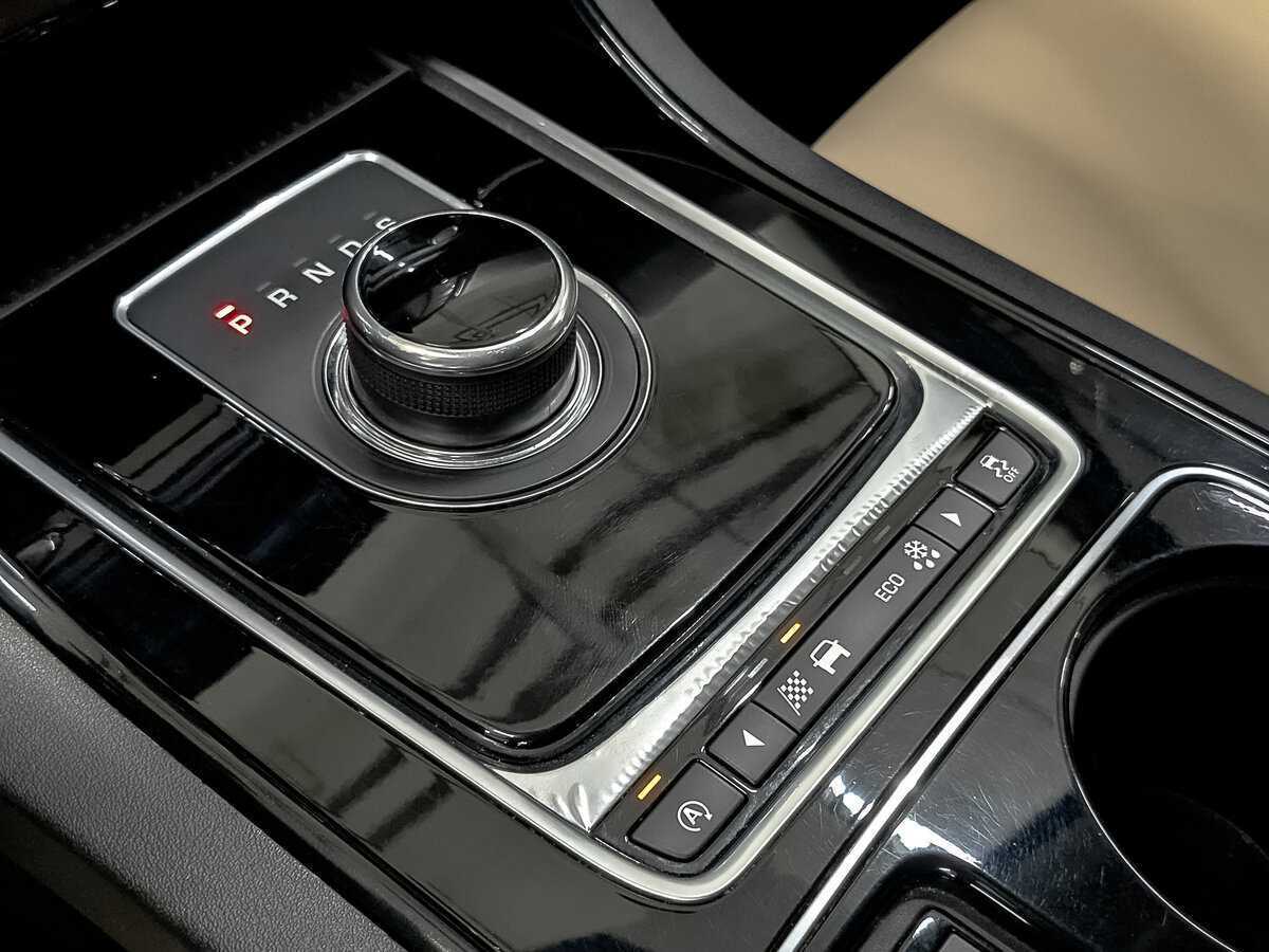 Jaguar XE, 2017 Фото №23