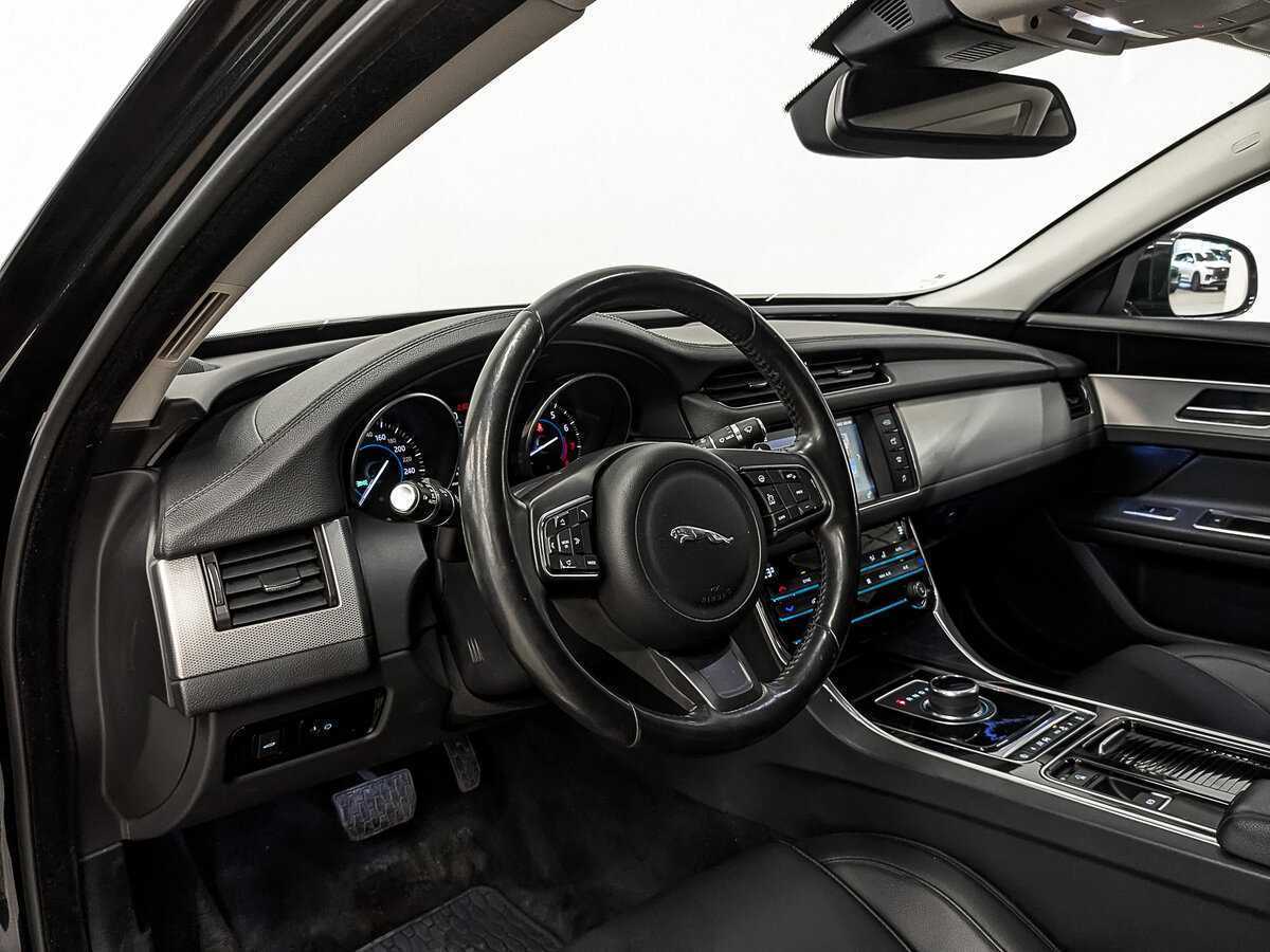 Jaguar XF, 2017 Фото №13