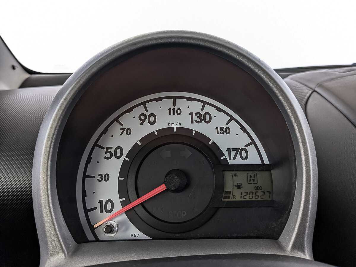 Peugeot 107, 2010 Фото №14