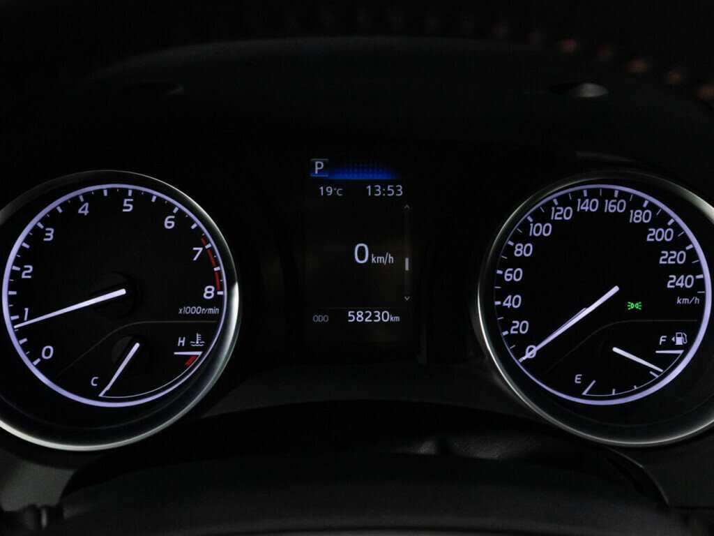 Toyota Camry, 2021 Фото №12